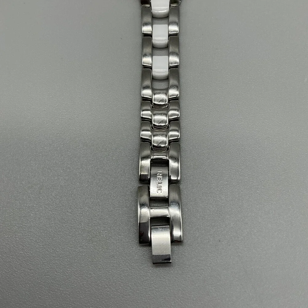 Relic ZR11894 Womens Watch 25mm White Dial Silver Tone New Battery 7.25